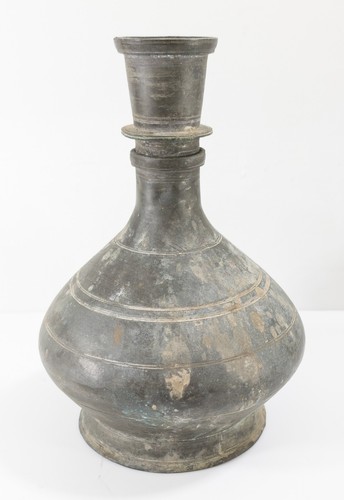 Antico vaso mediorientale - , in