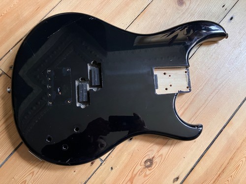 Corpo chitarra basso - , vox