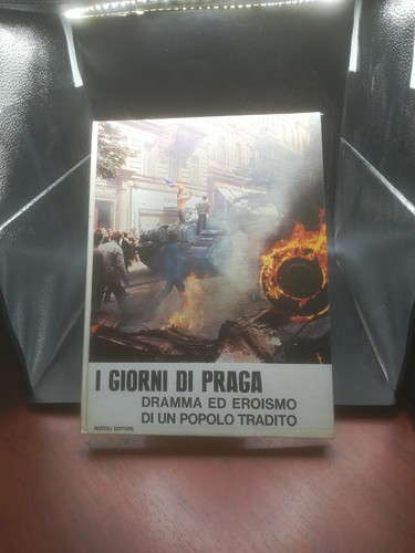 Giorni praga dramma ed - i, di