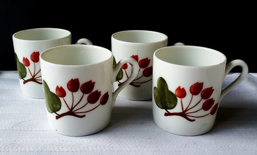Set quattro tazze - , vintage