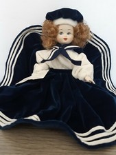 BAMBOLA IN PORCELLANA