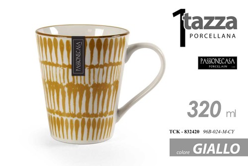 Tazza mug gialla latte tè