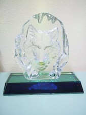 Scultura in vetro a forma di testa di lupo