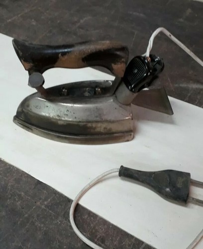 Ferro stiro anni 60 - da,
