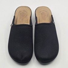 Fly Flot Black Mesh Clog