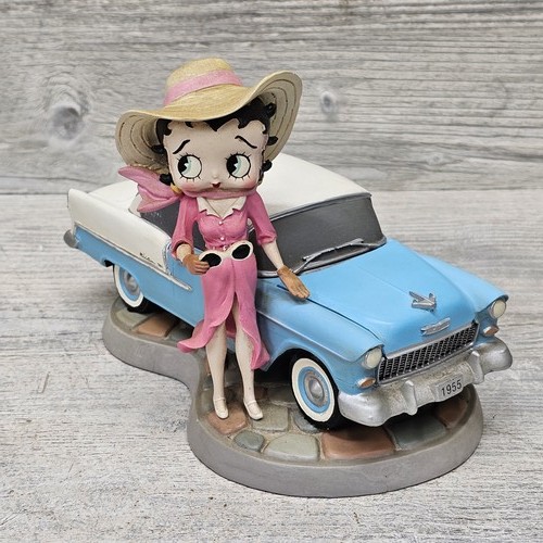 Statua auto convertibile betty - auto,