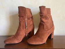 Stivaletti scamosciati Bellamica - Tacco cm 6 - Numero 37.