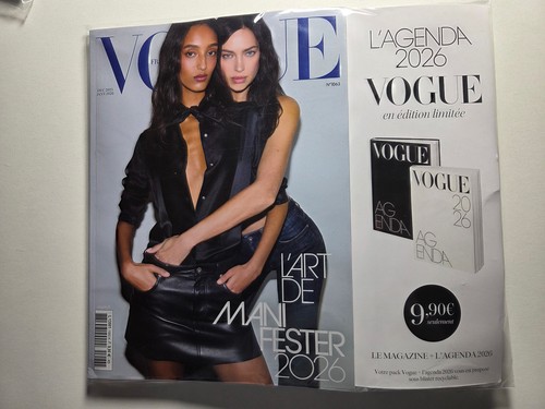 Magazine mode fashion vogue - magazine,