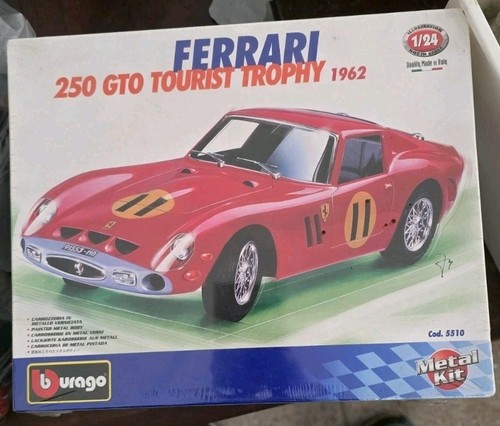 Burago 24 kit - 1,