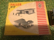 Stazione servizio modellismo