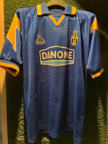 Juventus 1994 1995 away jersey - 1994,