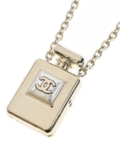Chanel necklaces gold - chanel,