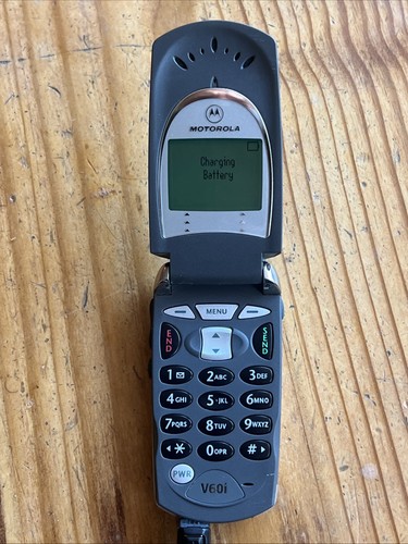 Motorola v60i tracfone - motorola,