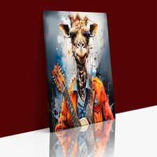 GIRAFFA CHE SUONA UNA CHITARRA