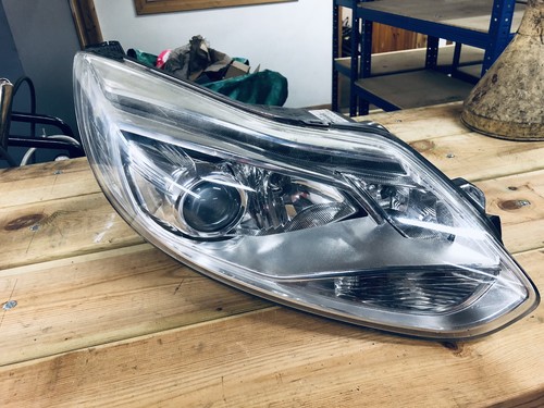 Ford focus mk3 faro lato - ford,