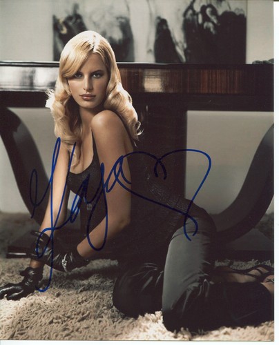 Karolina kurkova firmata - kurkova,