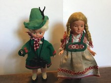 Coppia bamboline in plastica dura con carica a molla, Germany. Anni 60. 