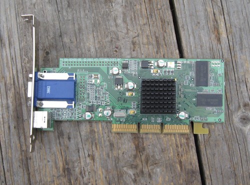 Vintage ati radeon 7000 mb - vintage,