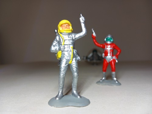Gerry anderson ufo - shado, style