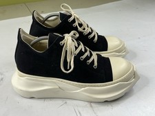 Scarpe sneakers basse astratte