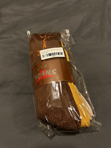 Rare nwt travis scott cactus - *rare*,