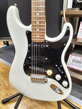 COMBAT CUSTOM GUITARS Chitarra