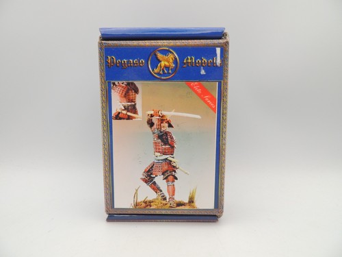 Pegaso models figurine - -,