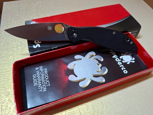 Spyderco astute plain - astute, g-10