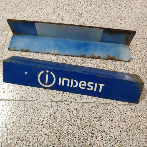 Indesit targa pubblicitaria - targa,