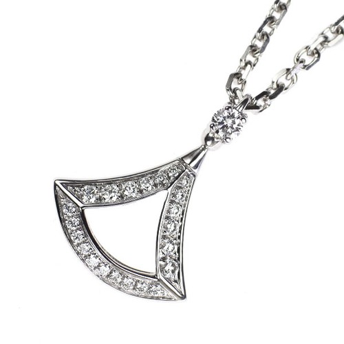 Collana con ciondolo - , in