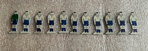 Subbuteo press out style card - out,