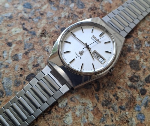 Seiko quartz type 7123 - type, 7000
