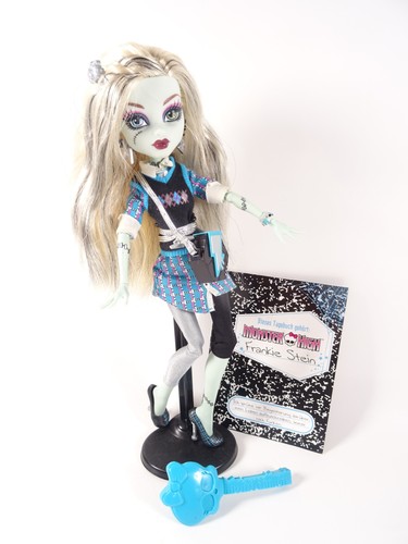 Monster high doll school - school's, out