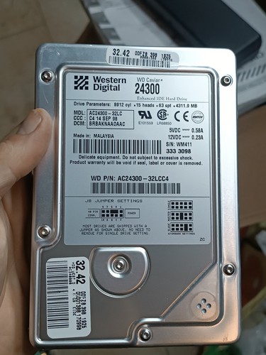 Hard disk vintage - hard, western