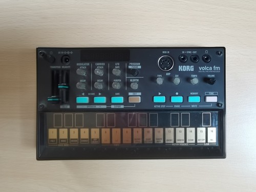 Korg volca synth 80s - fm,,