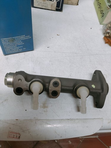 Pompa freno fiat 995 52438 - pompa,