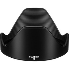 Fujifilm XF 18-135 mm paraluce