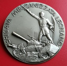 CREST BADGE MEDALLION "WOOD
