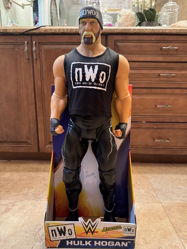 Hollywood hulk hogan figure - hulk,