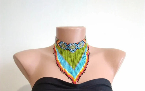 Bellissima collana fatta - , a