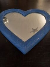 SPECCHIO IN LEGNO BLU E ORO A FORMA DI CUORE