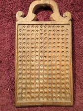 MISTERIOSO VASSOIO IN LEGNO