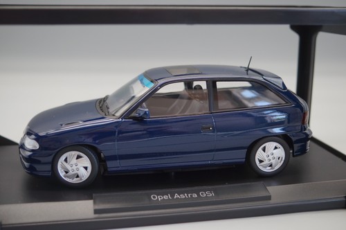 Norev 183670 opel astra - 1:18,