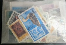 LOTTO di 500 FRANCOBOLLI Mondo