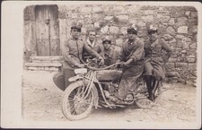 cartolina fotografica MILITARI CON SIDECAR retro indiviso