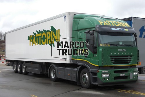 Truck photo iveco - truck,