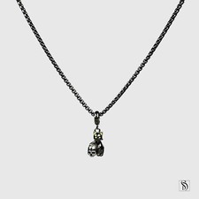 Collana con ciondolo teschio