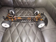 Xray T4 Touring Car scala 1/10