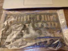 DG POCHER BUGATTI 50T RIVAROSSI 1/8 RICAMBIO NUOVO E ORIGINALE 76621