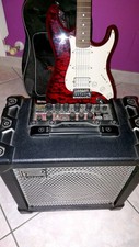 Amplificatore per chitarra con effetti e accordatore Roland CUBE 20 XL